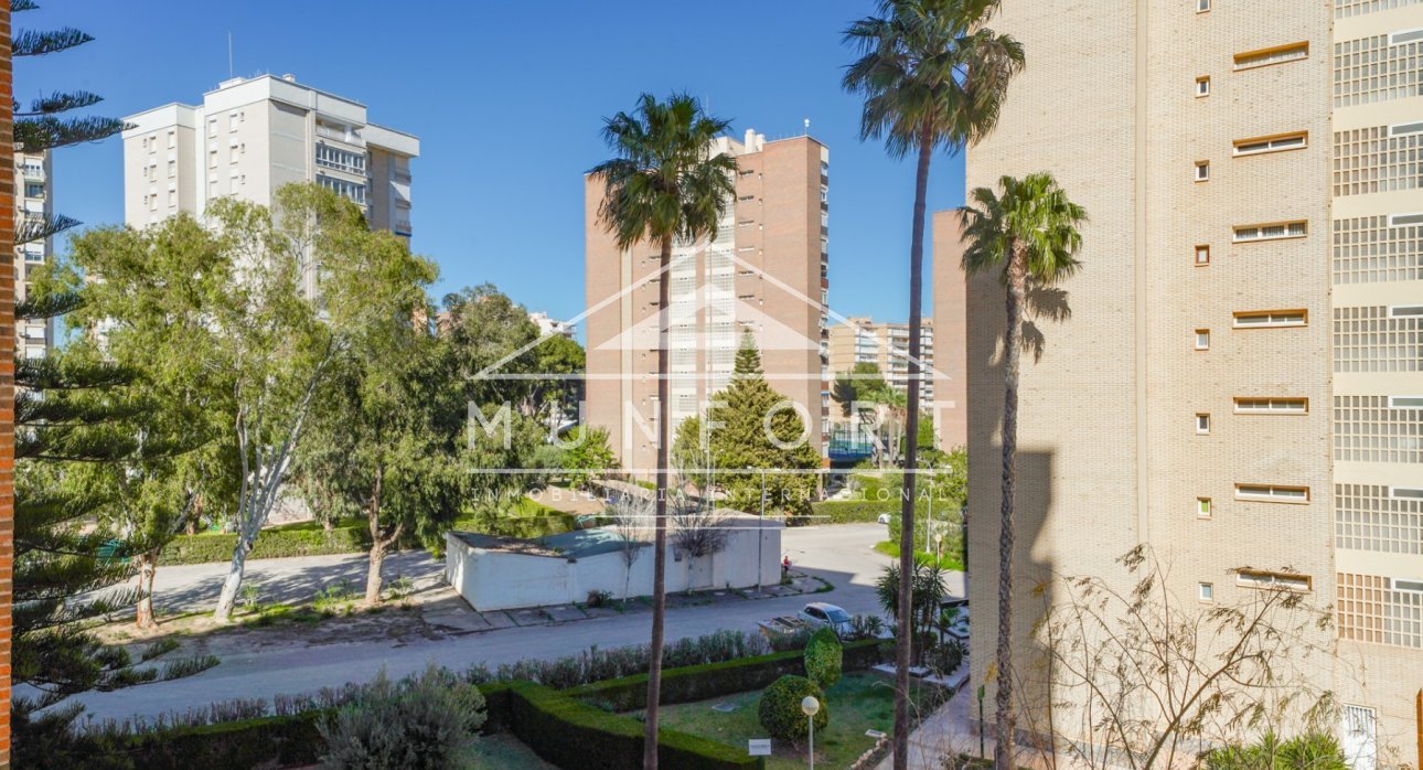 Segunda mano - Apartamentos -
Orihuela Costa - Dehesa de Campoamor