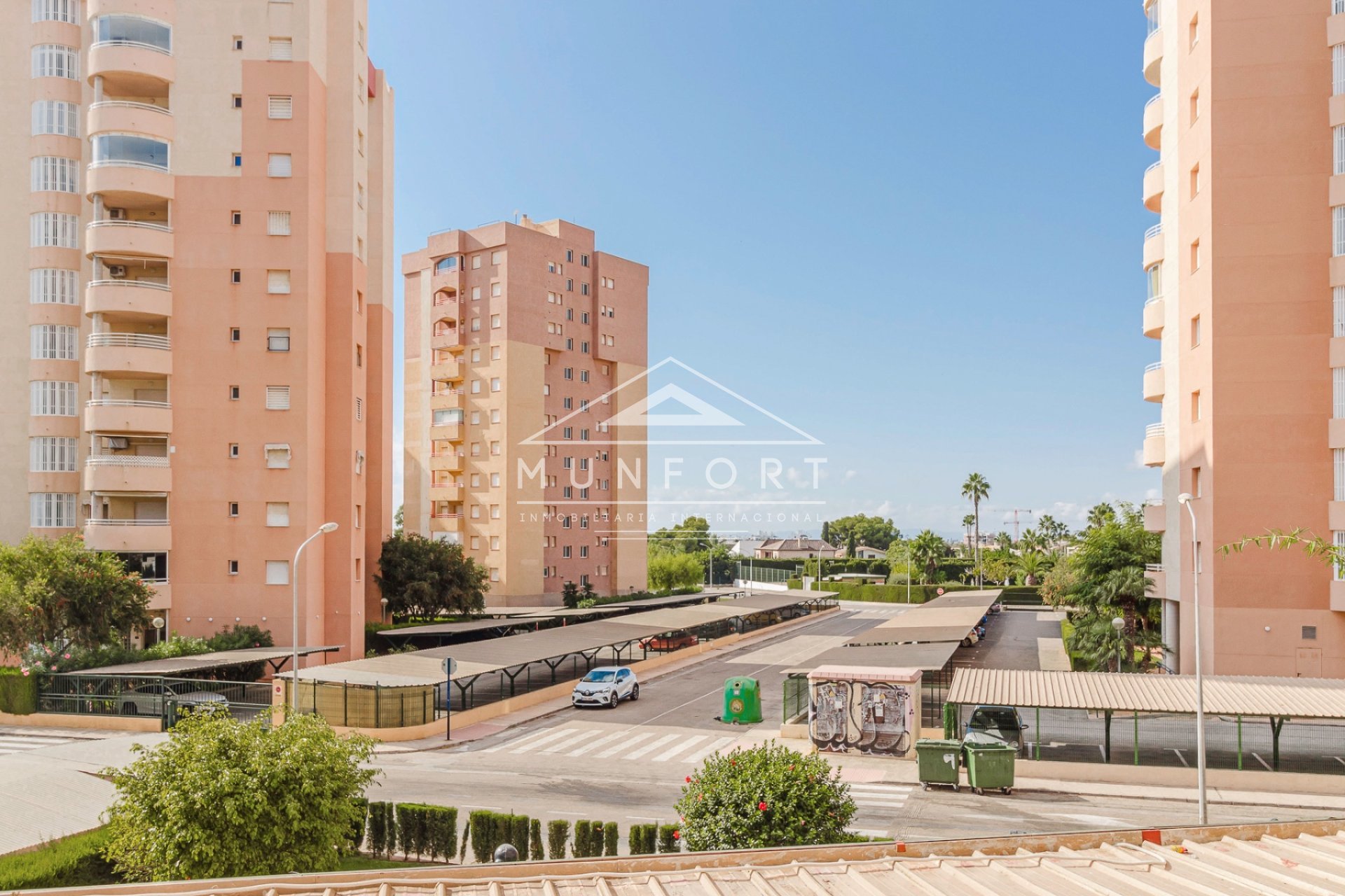 Segunda mano - Apartamentos -
Orihuela Costa - Dehesa de Campoamor