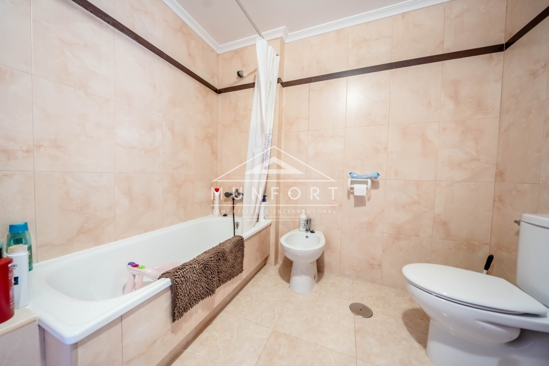 Segunda mano - Apartamentos -
Orihuela Costa - Playa Flamenca