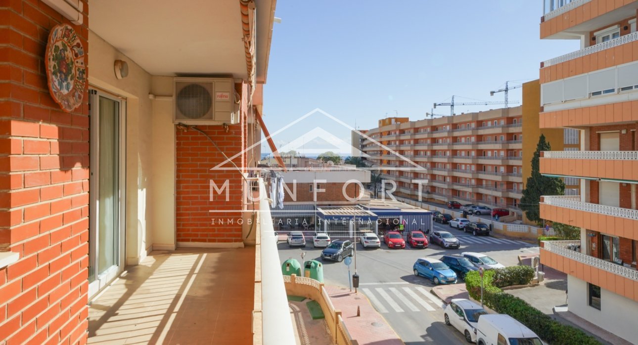 Segunda mano - Apartamentos -
Orihuela Costa - Punta Prima