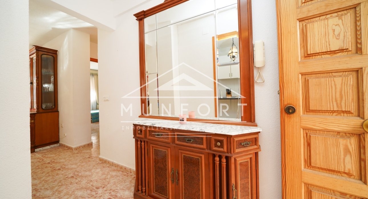 Segunda mano - Apartamentos -
Orihuela Costa - Punta Prima