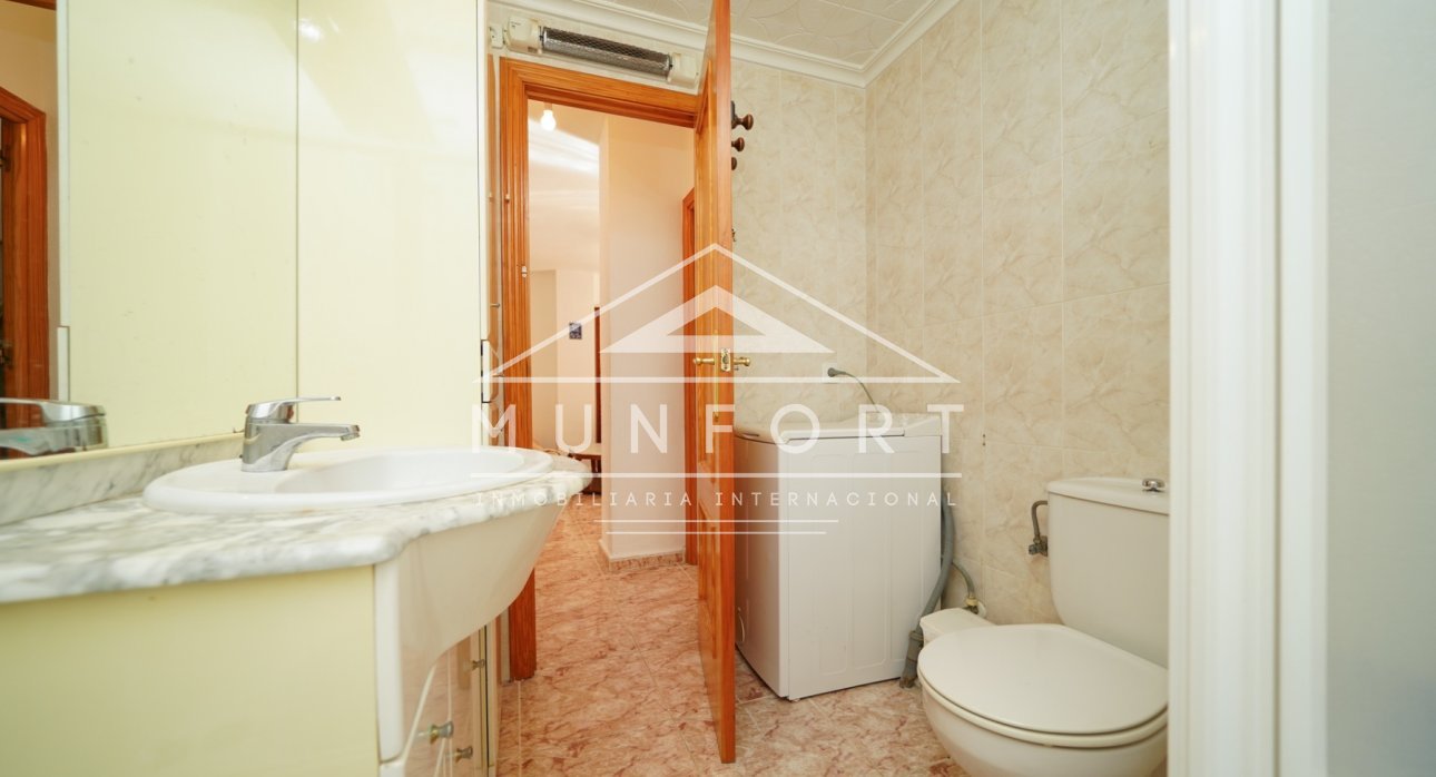 Segunda mano - Apartamentos -
Orihuela Costa - Punta Prima