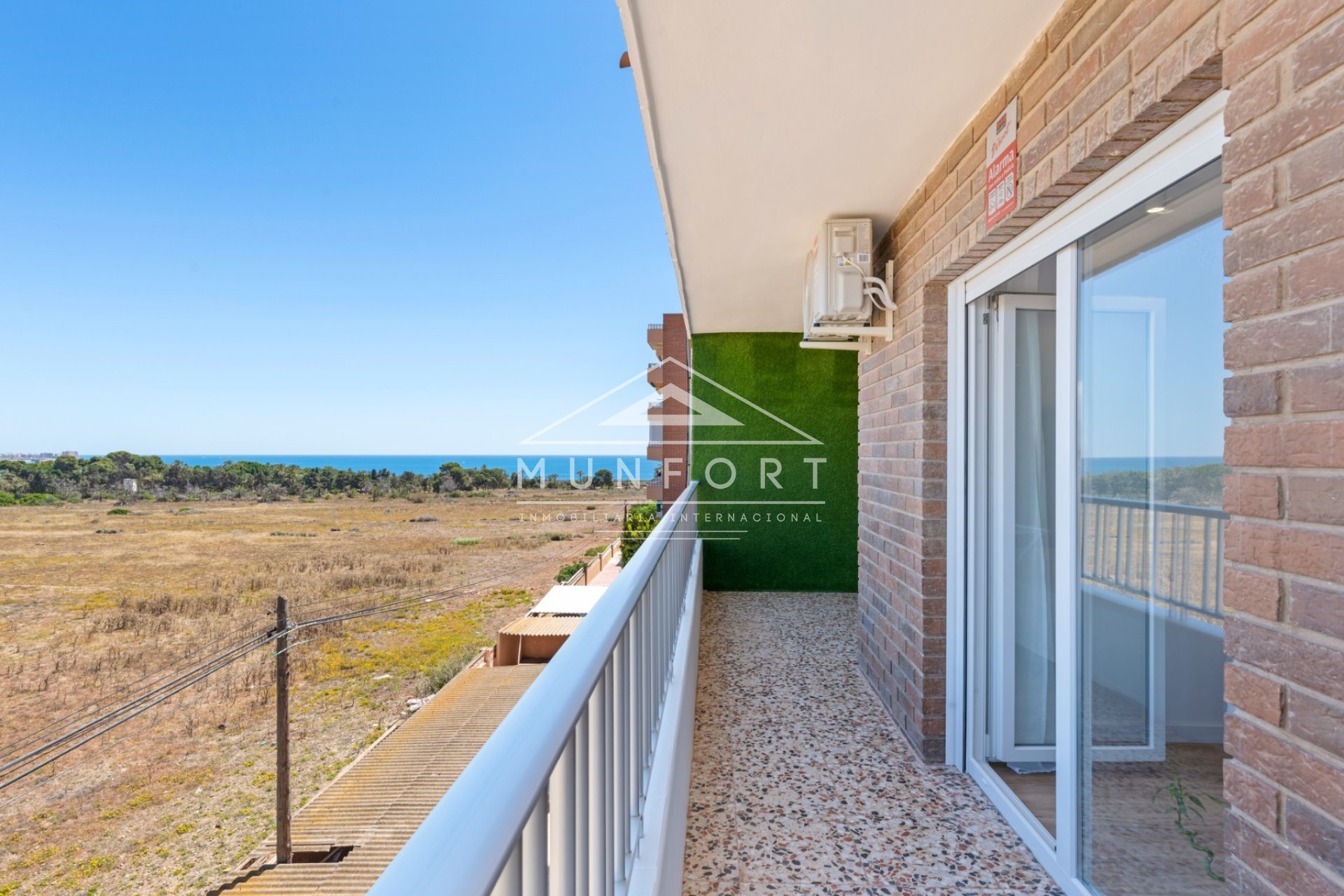 Segunda mano - Apartamentos -
Orihuela Costa - Punta Prima