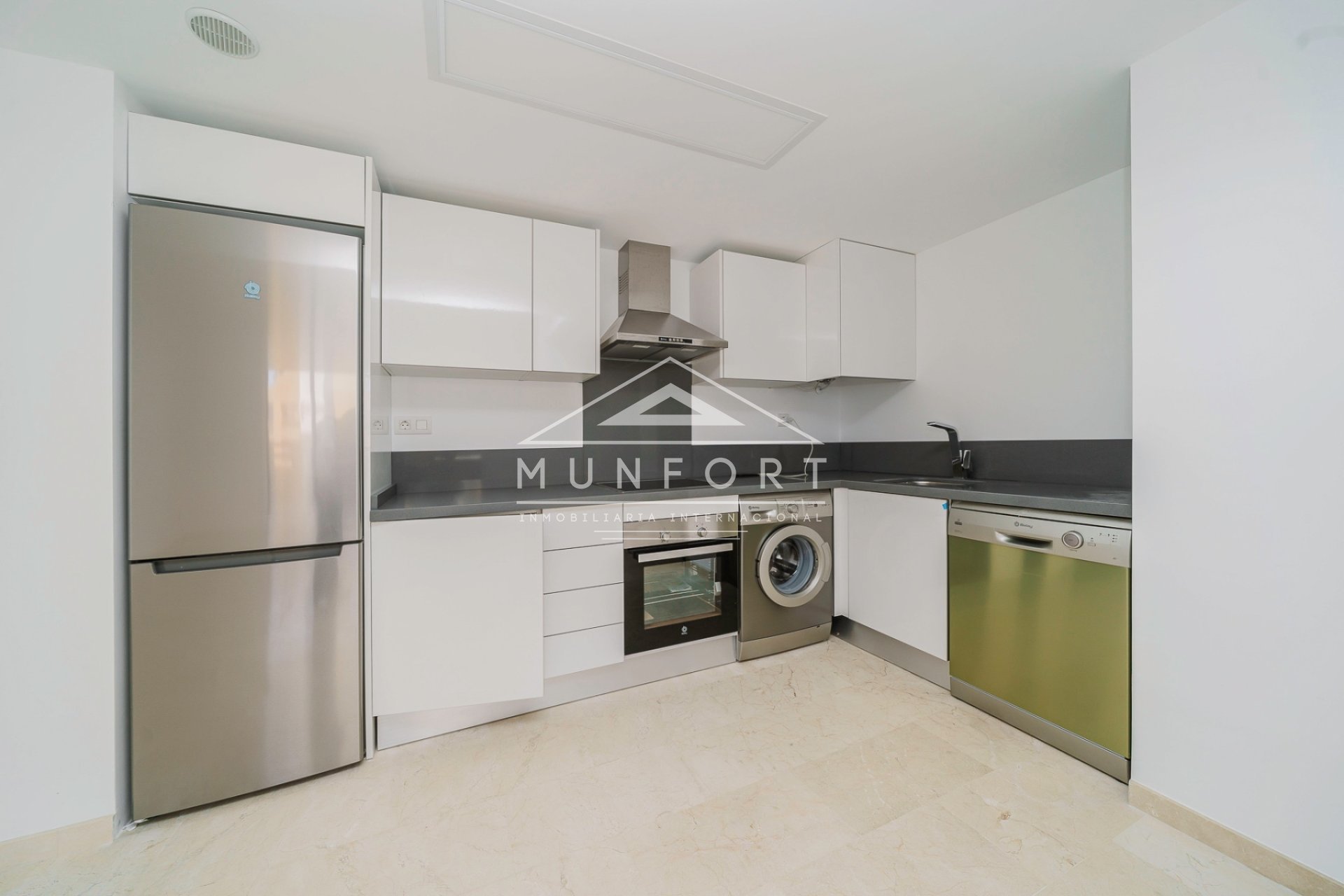 Segunda mano - Apartamentos -
Orihuela Costa - Punta Prima