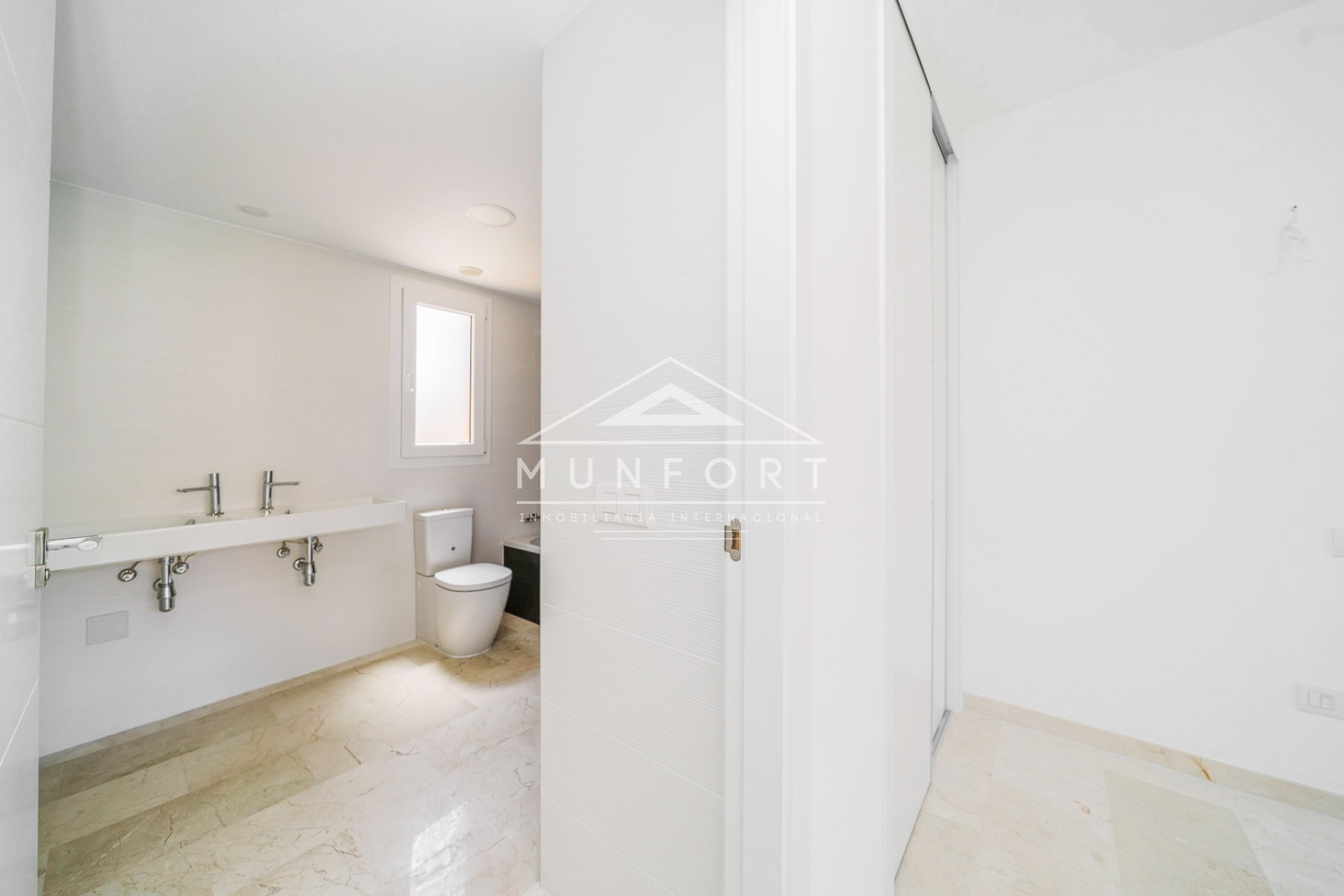 Segunda mano - Apartamentos -
Orihuela Costa - Punta Prima