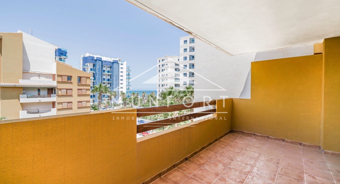 Segunda mano - Apartamentos -
Orihuela Costa - Punta Prima