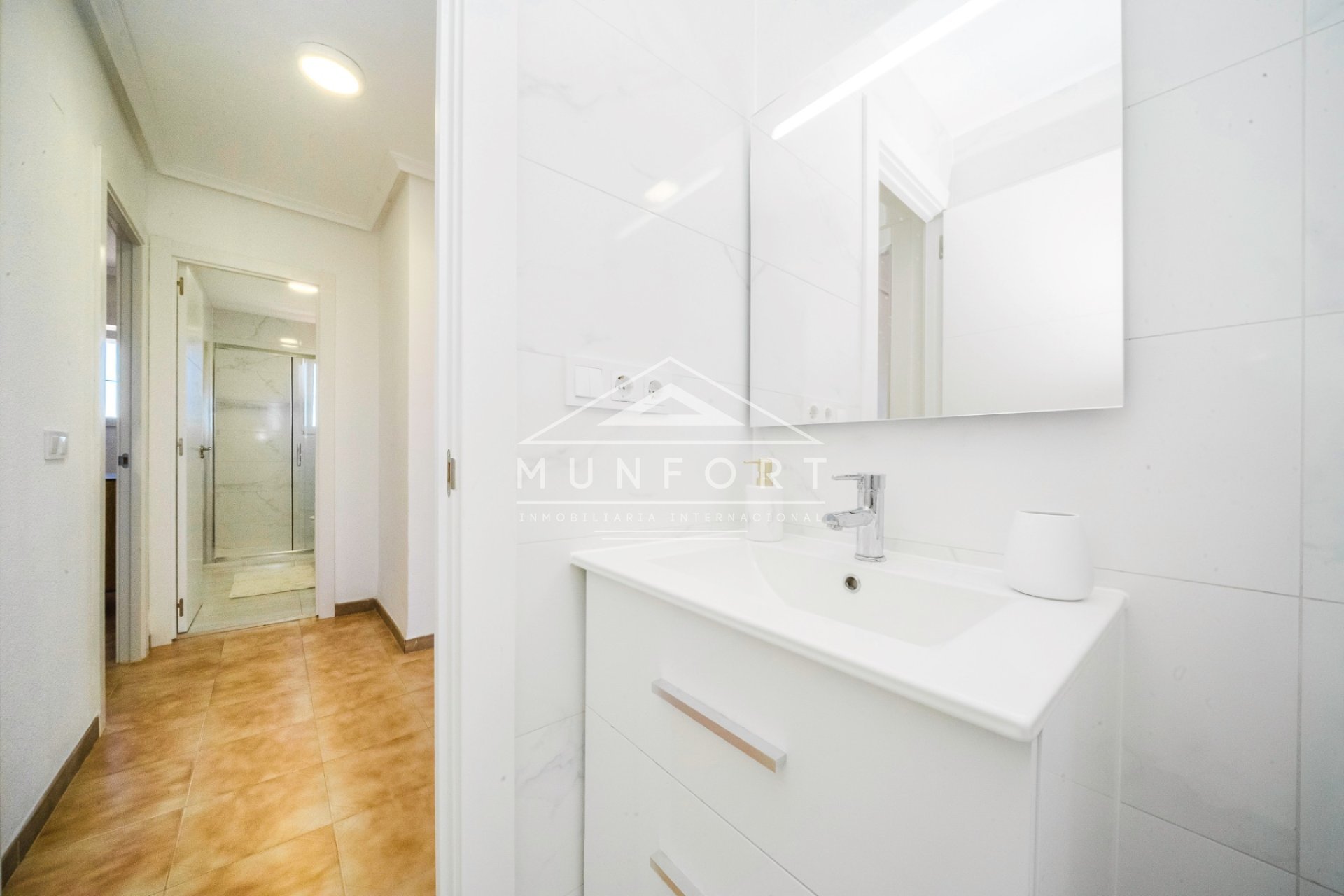 Segunda mano - Apartamentos -
Orihuela Costa - Punta Prima