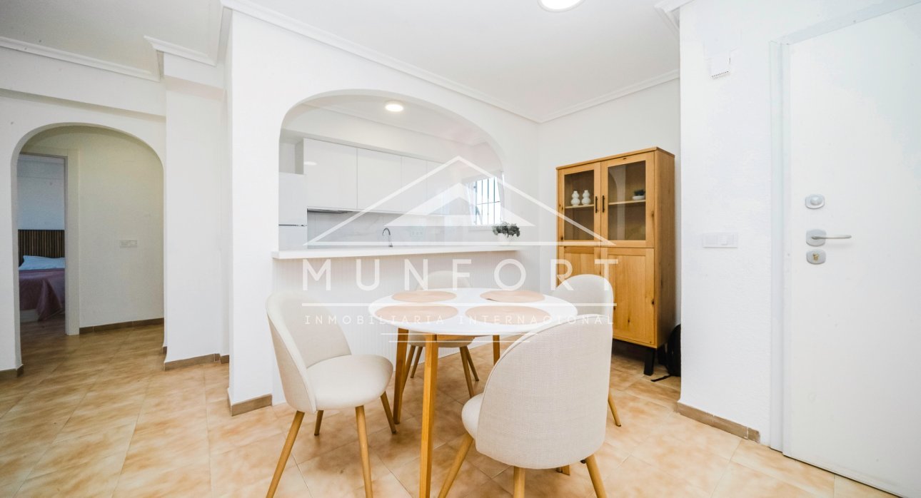 Segunda mano - Apartamentos -
Orihuela Costa - Punta Prima