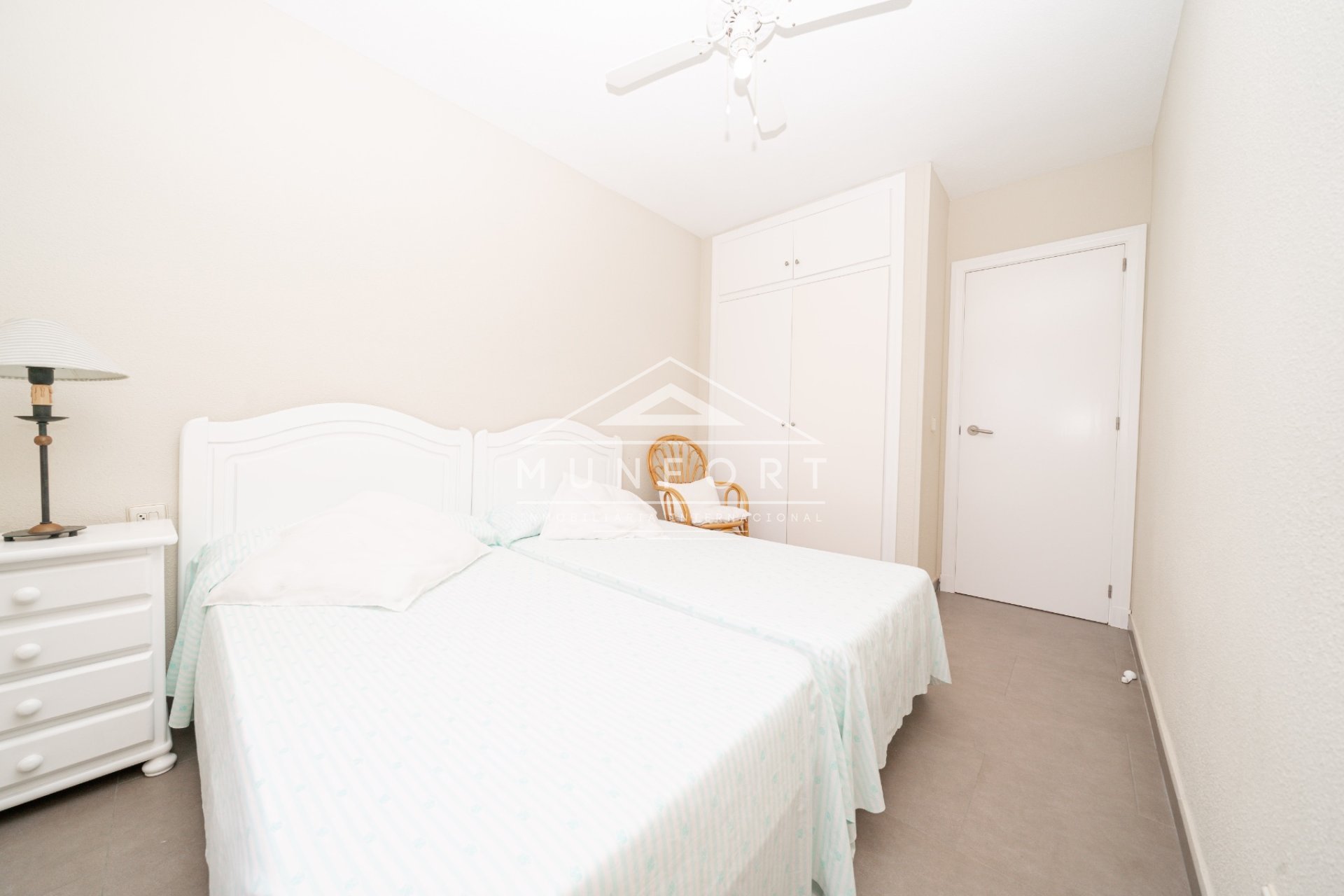 Segunda mano - Apartamentos -
Orihuela Costa - Punta Prima