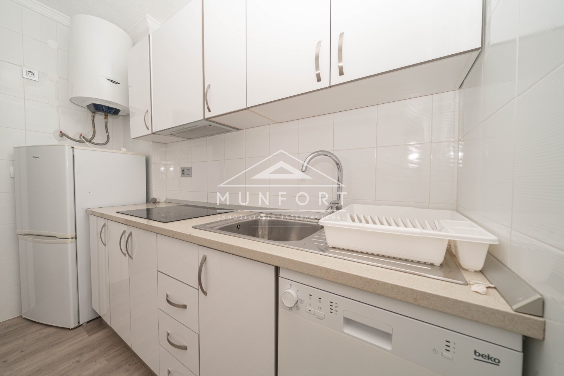 Segunda mano - Apartamentos -
Orihuela Costa - Punta Prima