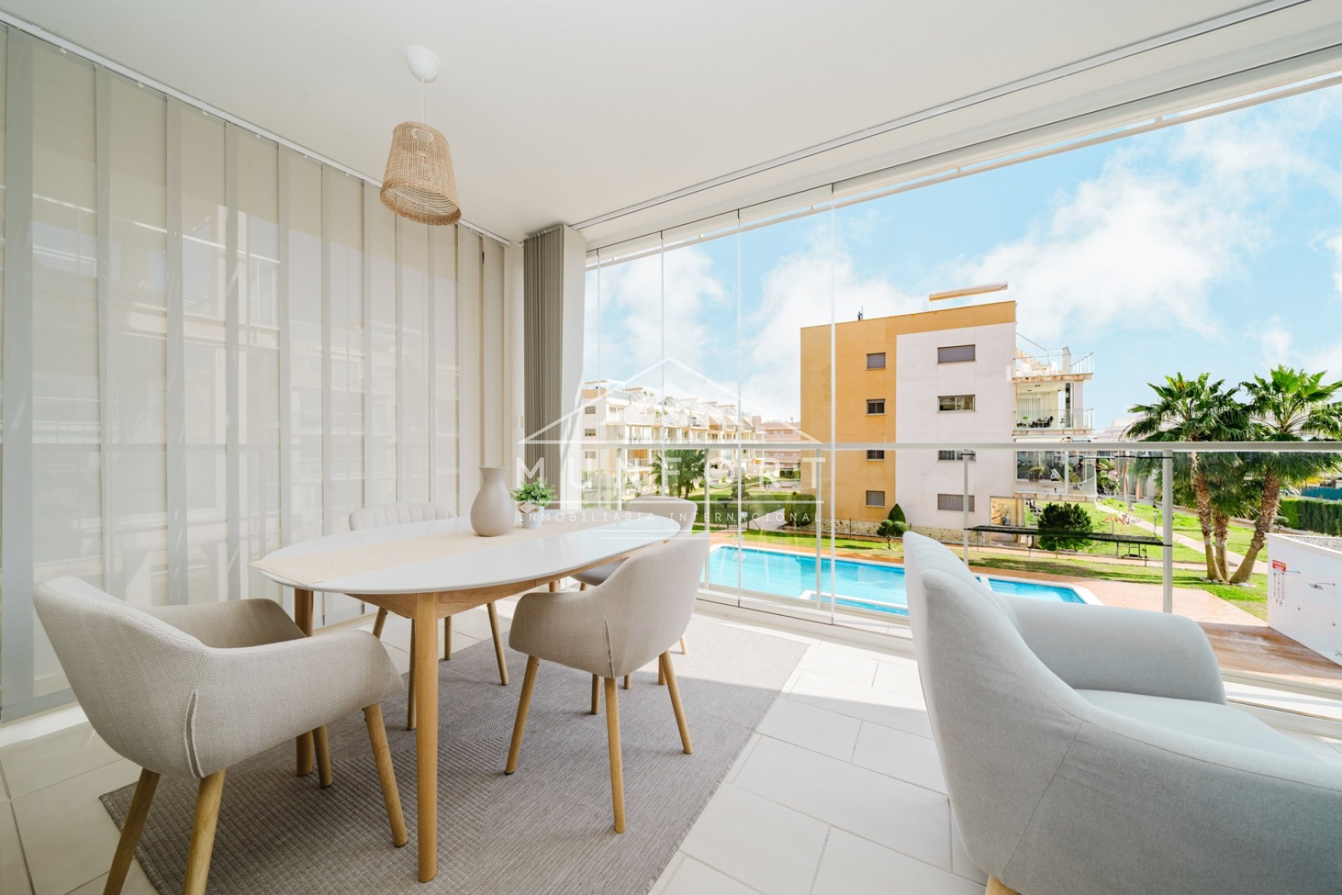 Segunda mano - Apartamentos -
Orihuela Costa - Villamartín