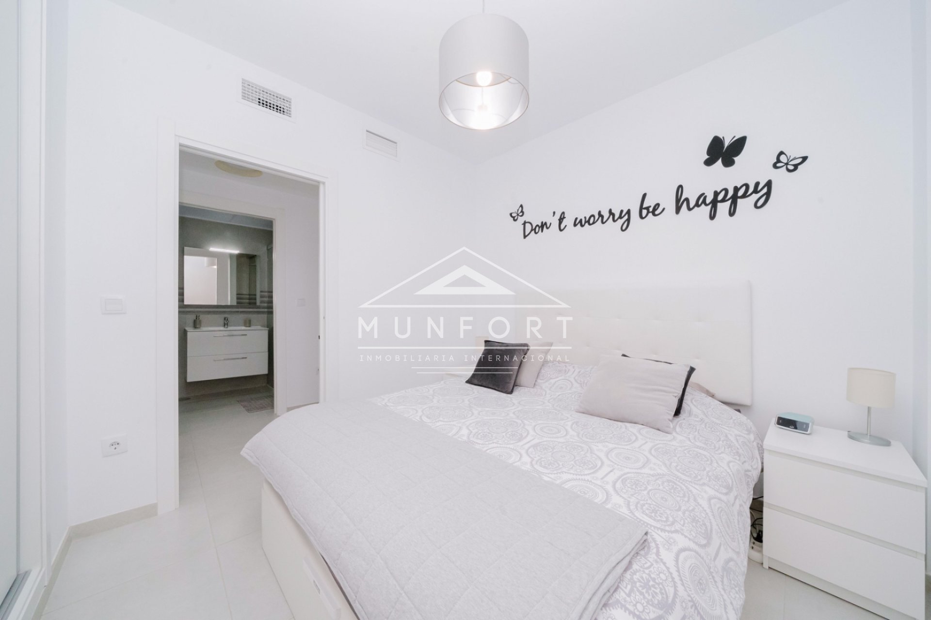 Segunda mano - Apartamentos -
Orihuela Costa - Villamartín