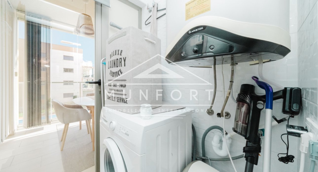 Segunda mano - Apartamentos -
Orihuela Costa - Villamartín