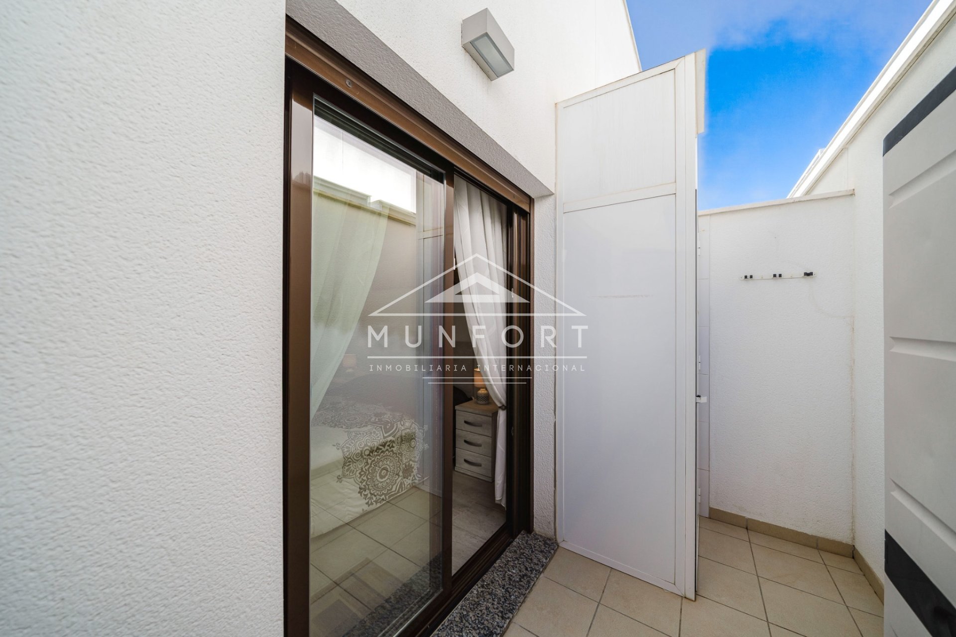 Segunda mano - Apartamentos -
Pilar de la Horadada