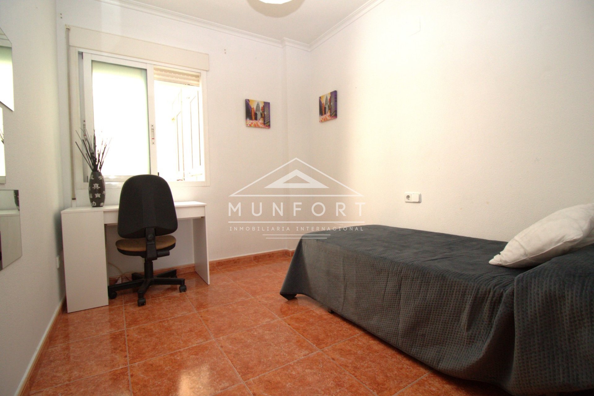 Segunda mano - Apartamentos -
Pilar de la Horadada