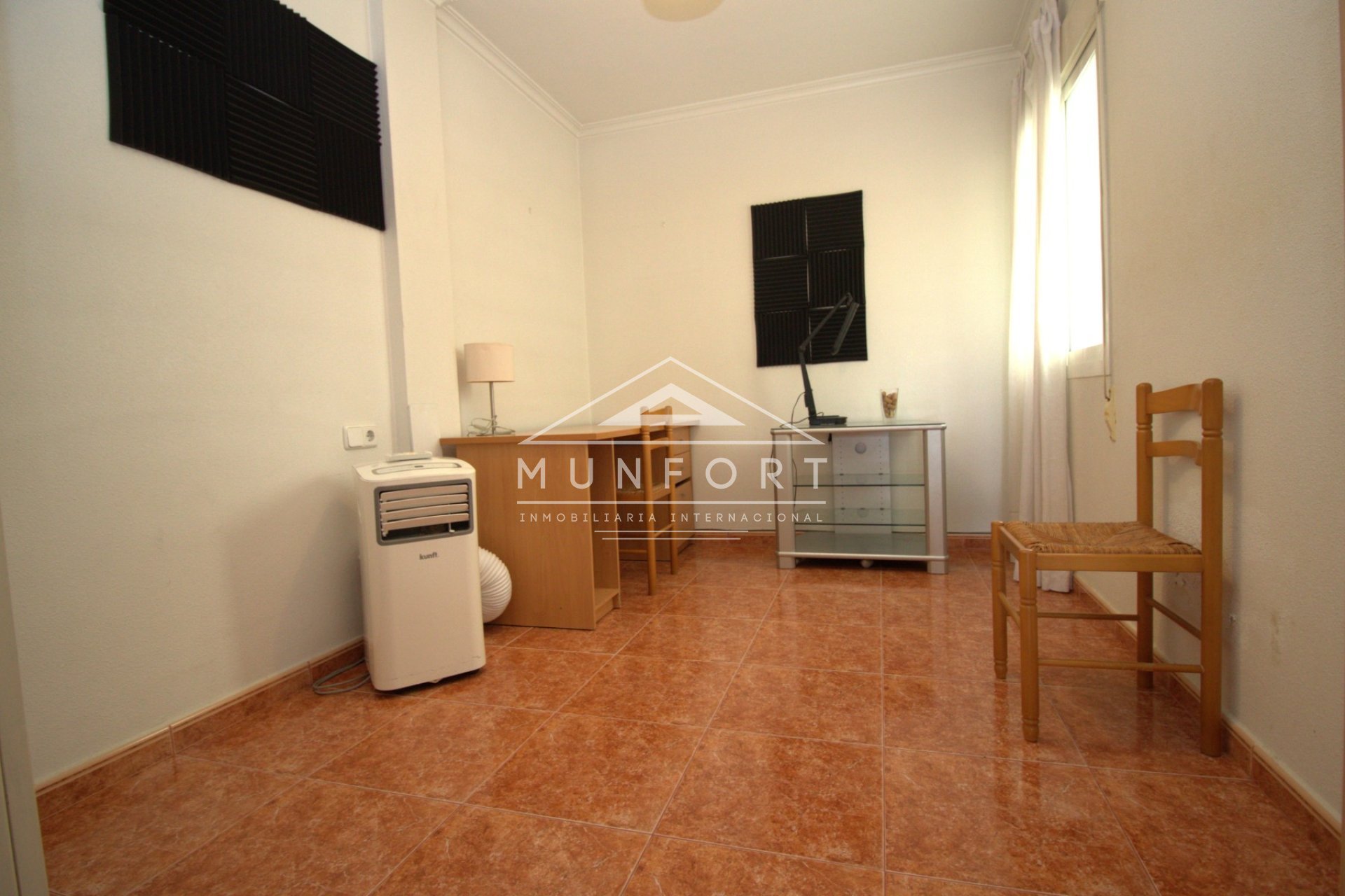 Segunda mano - Apartamentos -
Pilar de la Horadada