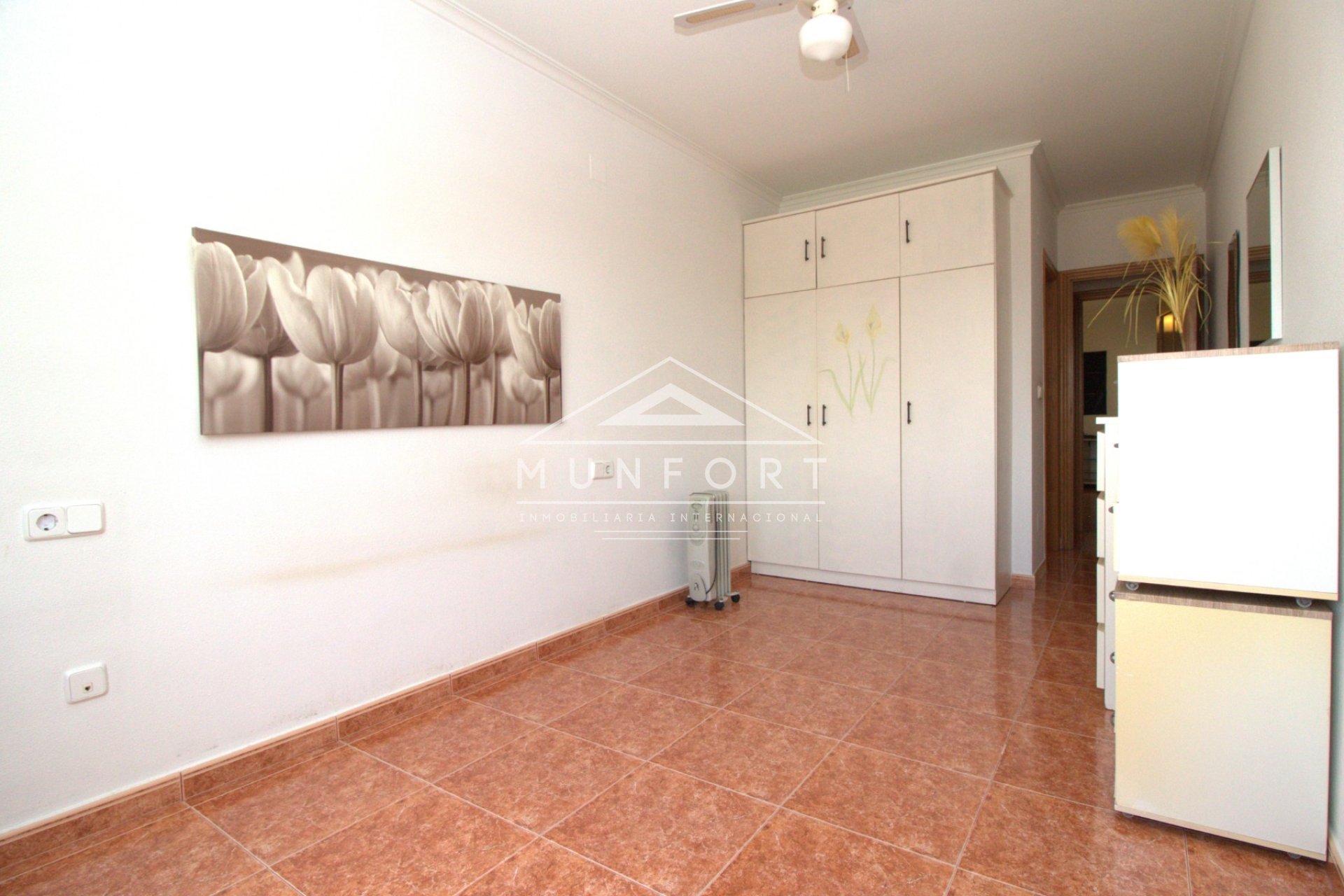 Segunda mano - Apartamentos -
Pilar de la Horadada