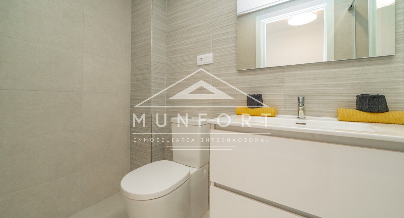 Segunda mano - Apartamentos -
San Miguel de Salinas