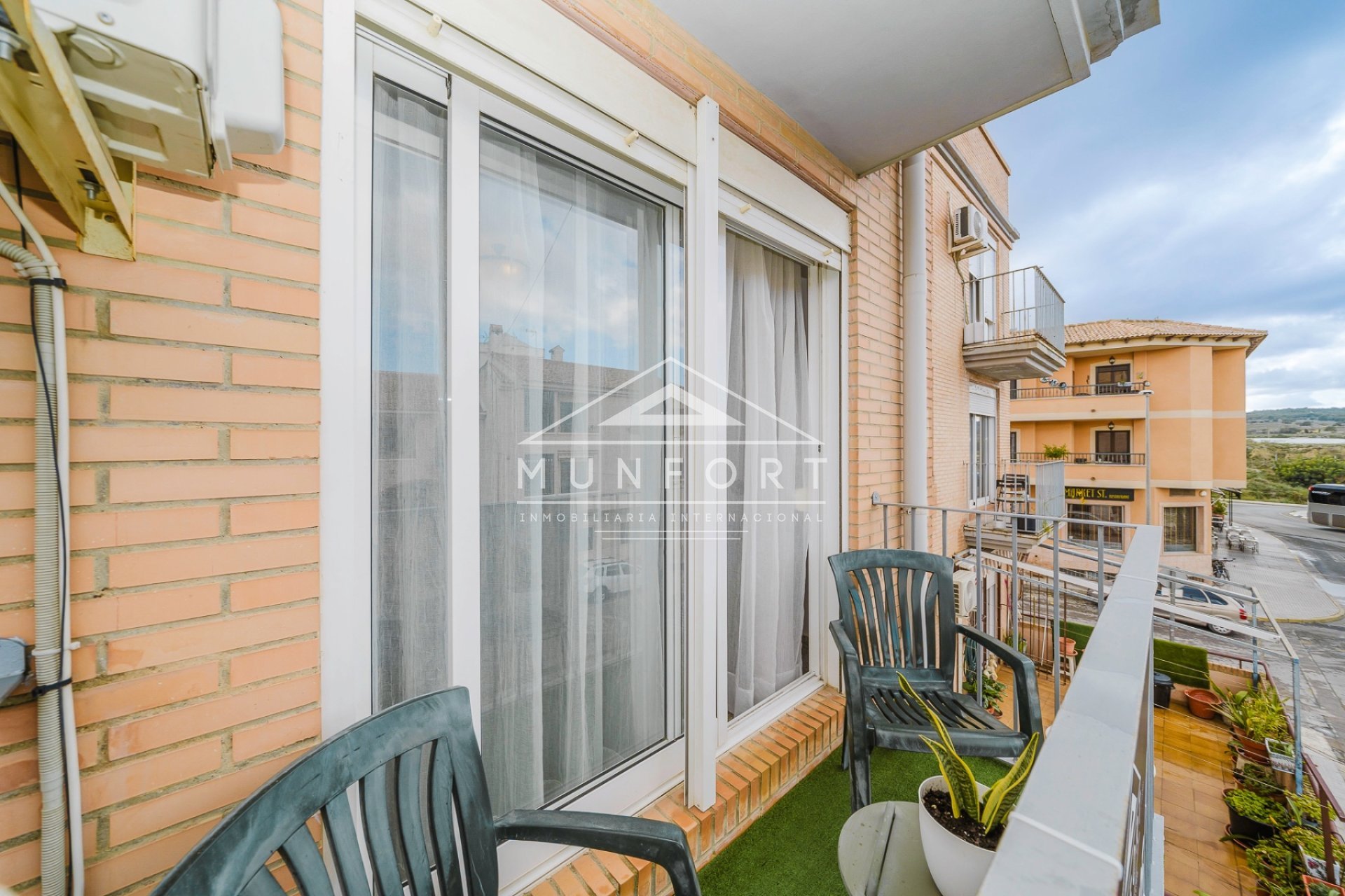 Segunda mano - Apartamentos -
San Miguel de Salinas