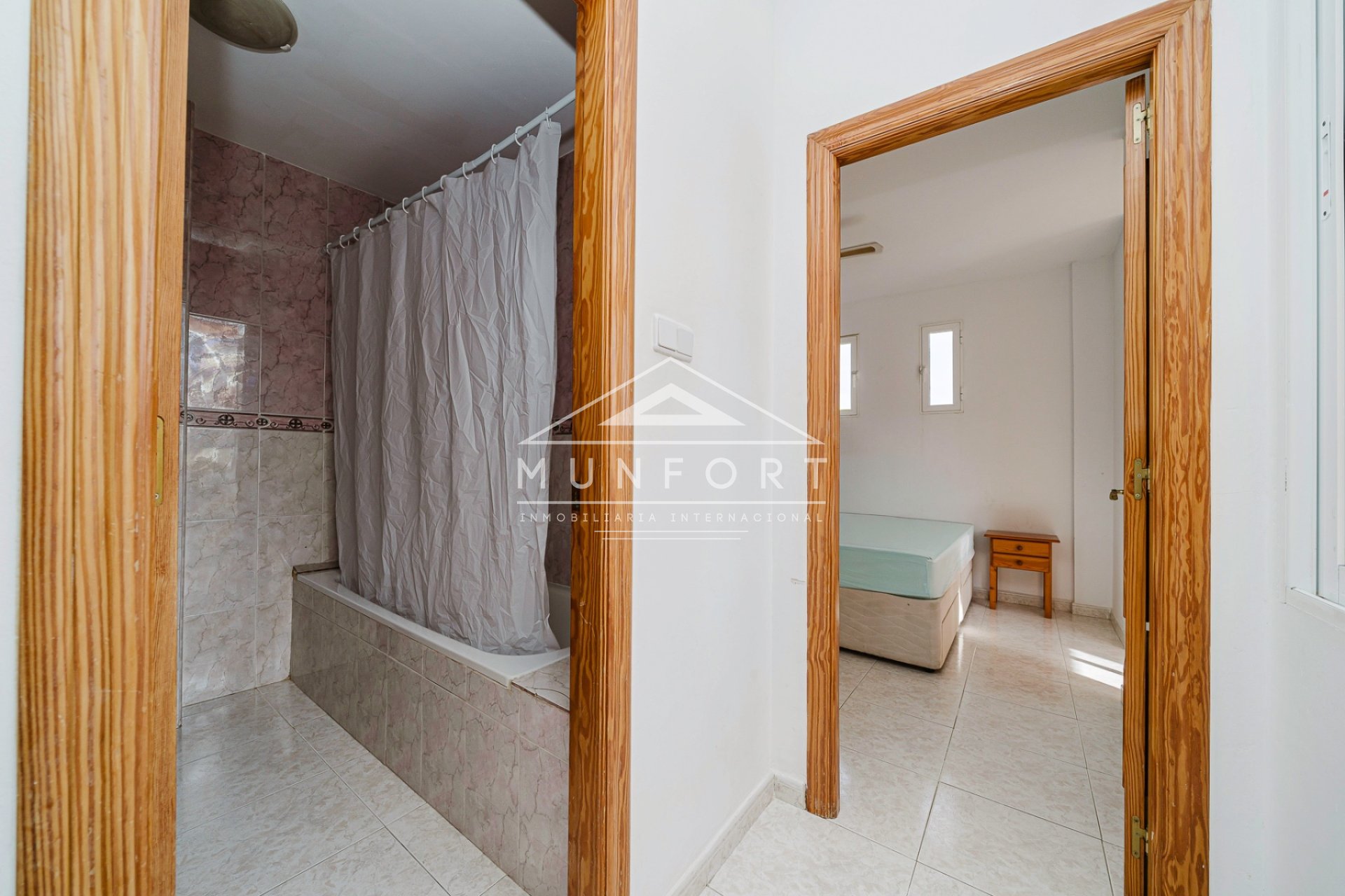 Segunda mano - Apartamentos -
San Miguel de Salinas