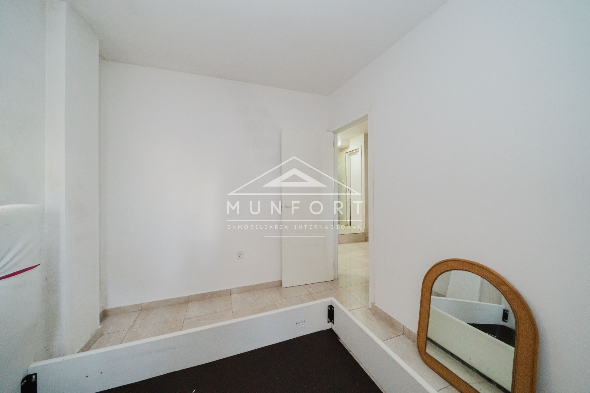 Segunda mano - Apartamentos -
San Miguel de Salinas