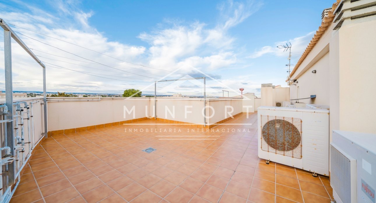 Segunda mano - Apartamentos -
San Pedro del Pinatar - Lo Pag&aacute;n