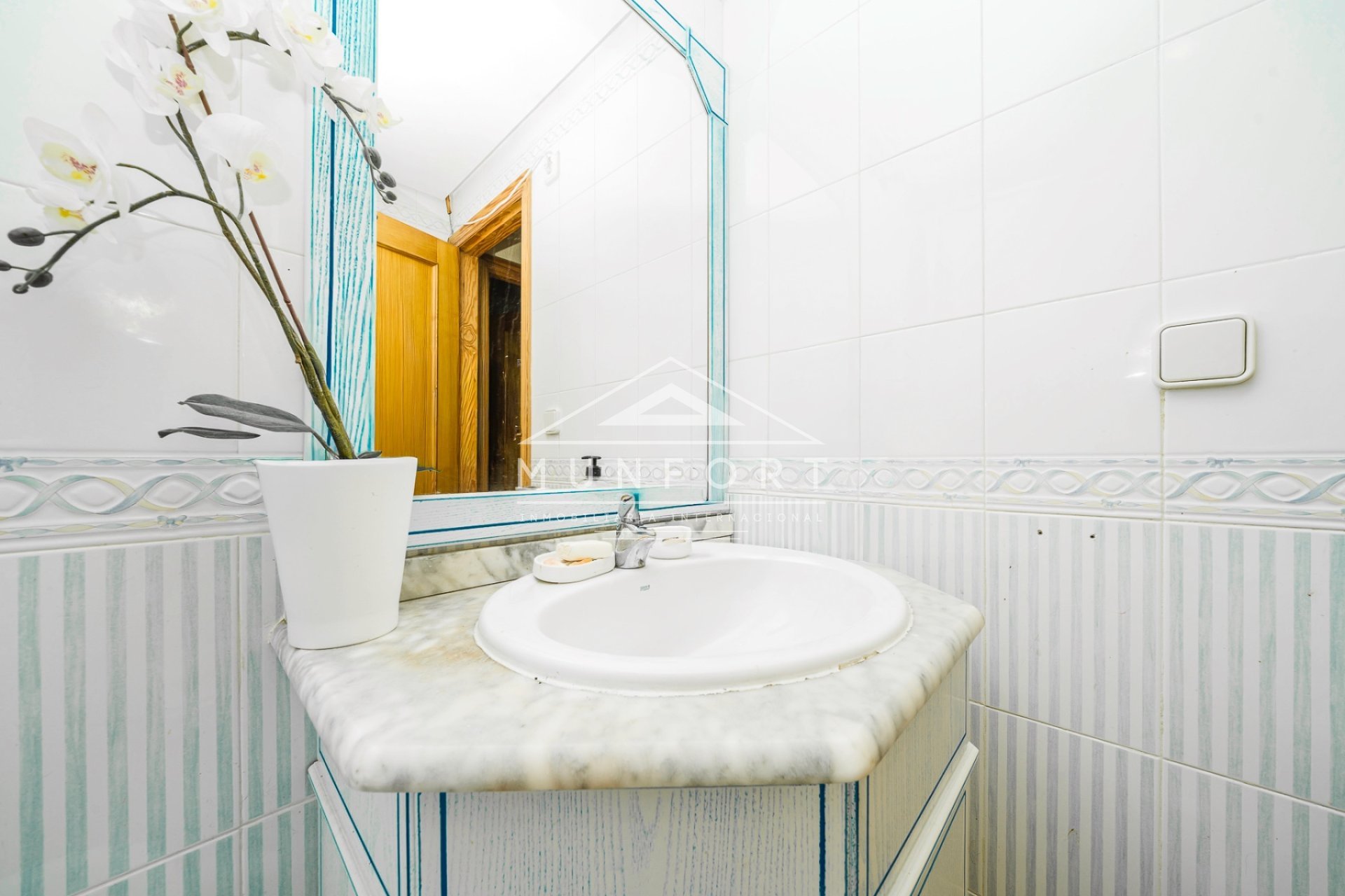 Segunda mano - Apartamentos -
Torrevieja - Aguas Nuevas - Torrevieja