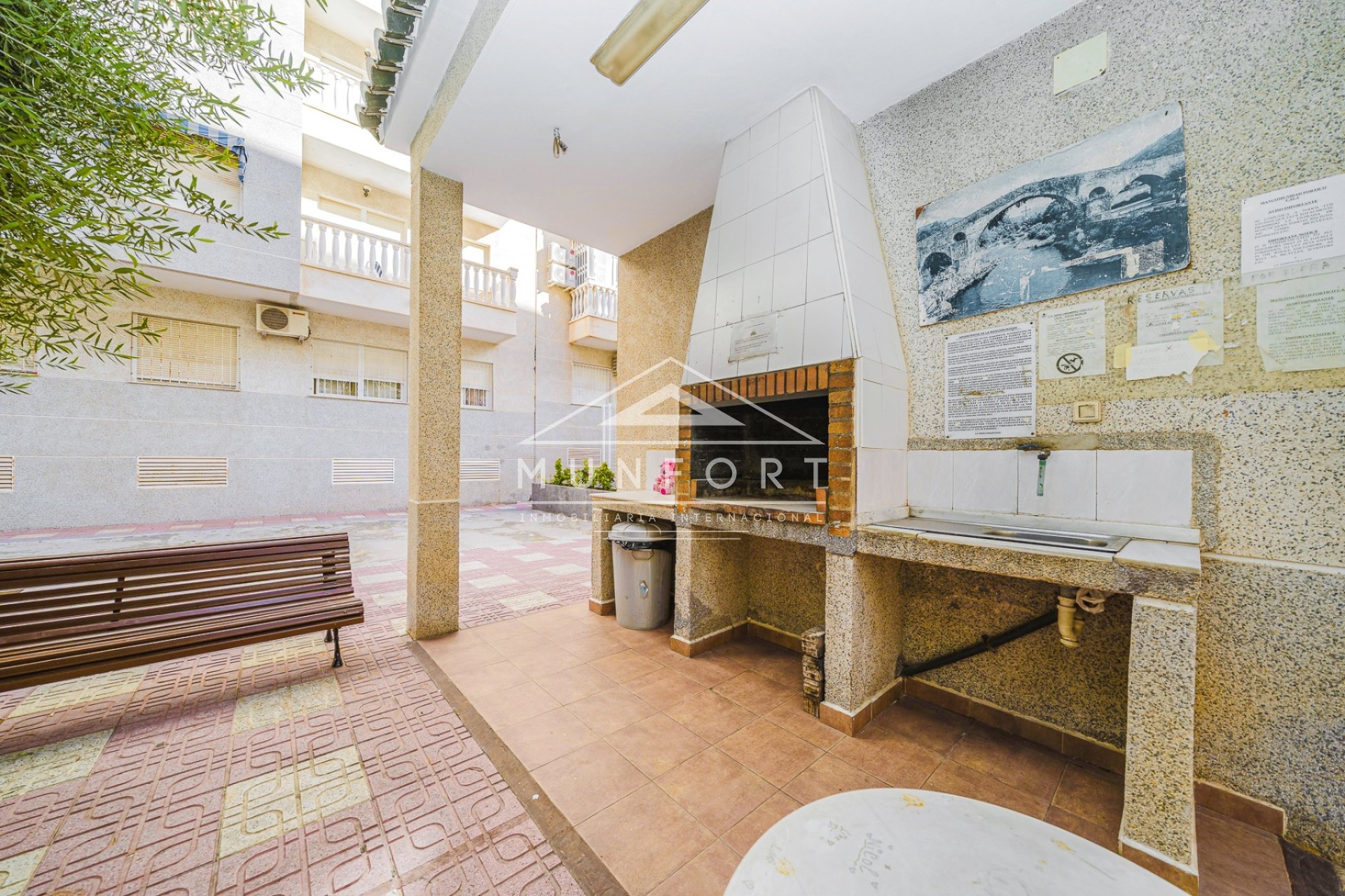 Segunda mano - Apartamentos -
Torrevieja - Centro - Torrevieja