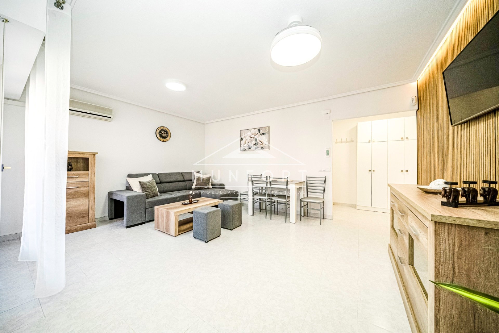 Segunda mano - Apartamentos -
Torrevieja - Centro - Torrevieja