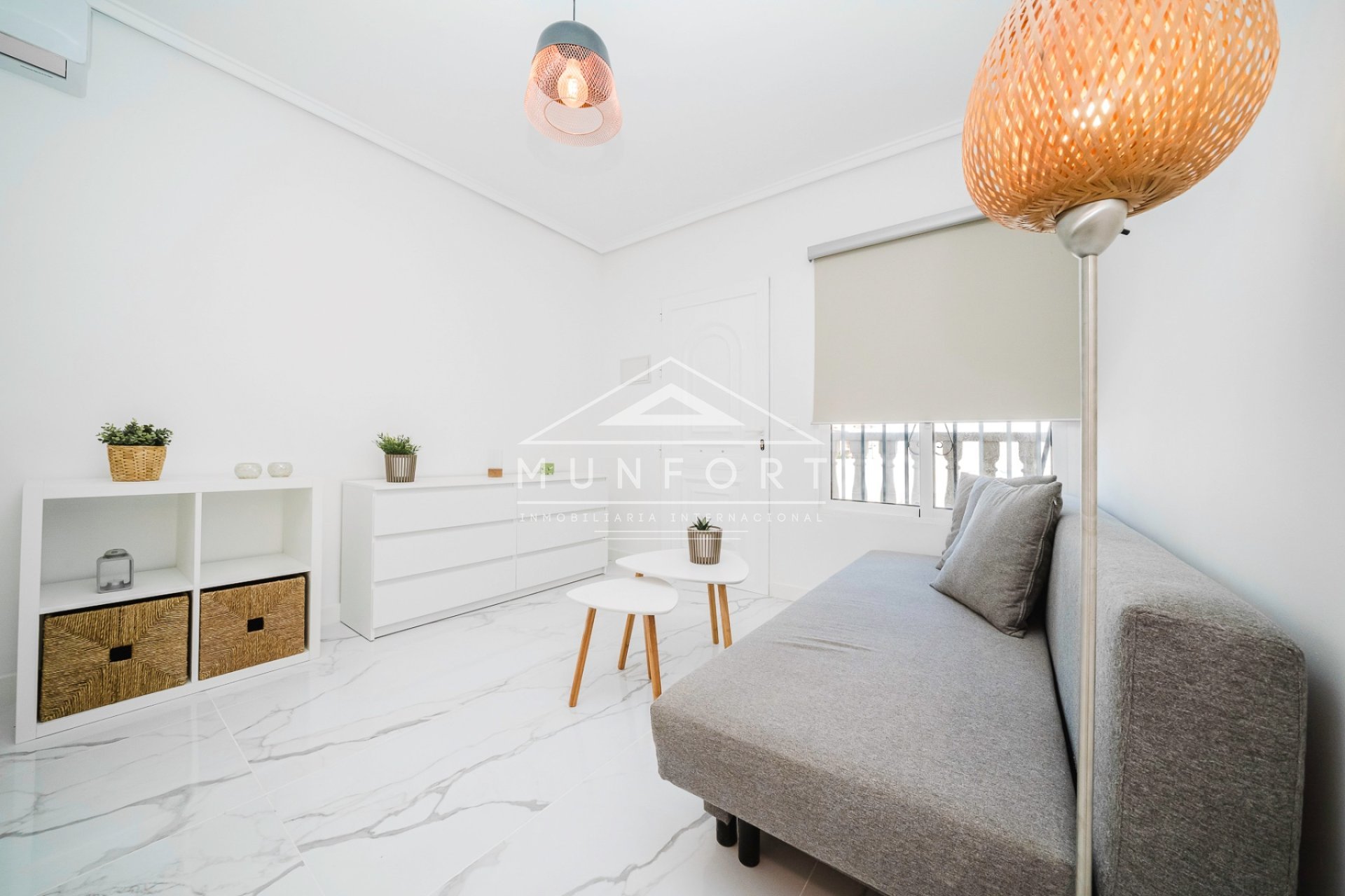 Segunda mano - Apartamentos -
Torrevieja - Centro - Torrevieja