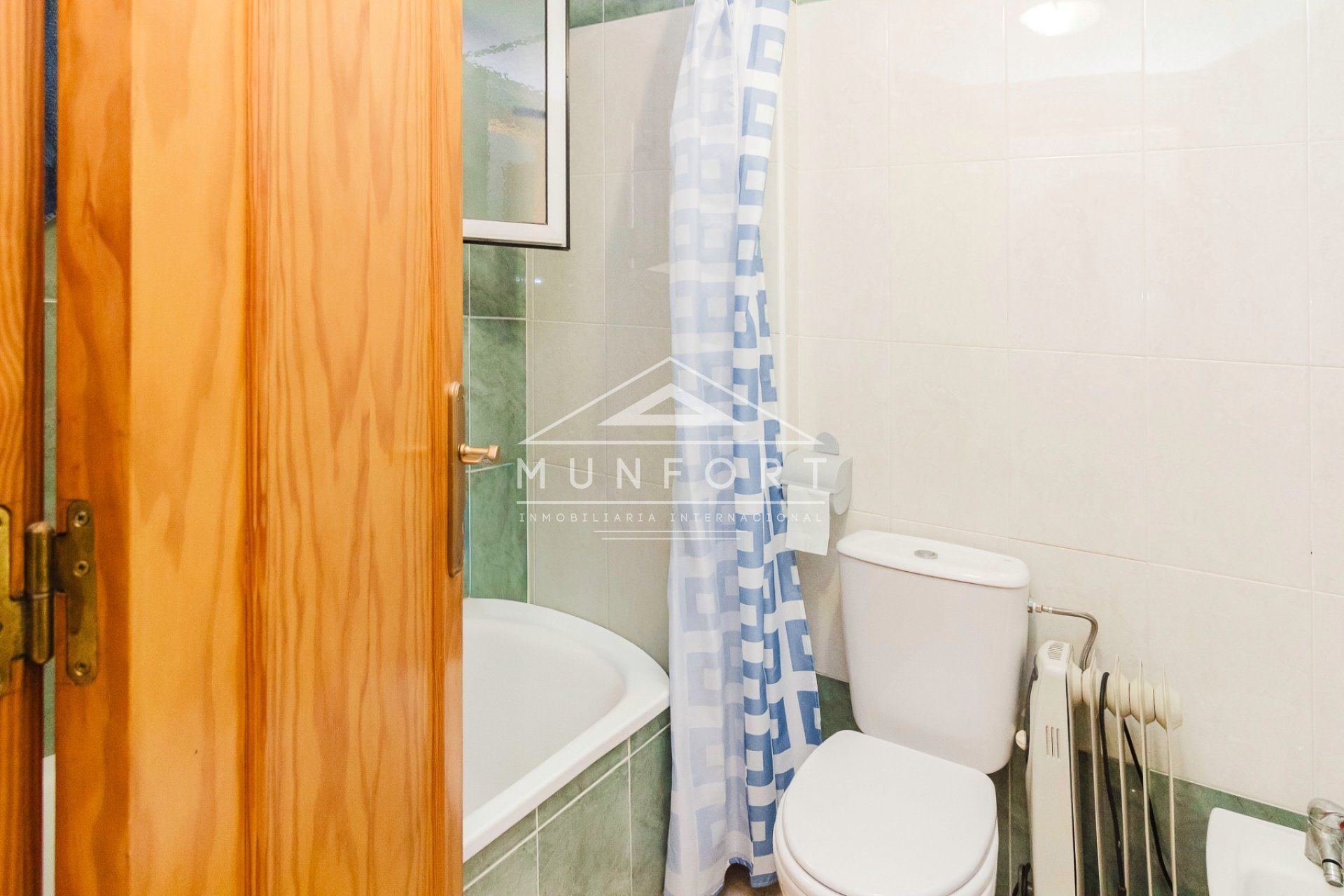 Segunda mano - Apartamentos -
Torrevieja - Centro - Torrevieja