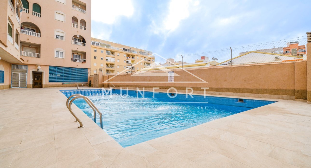 Segunda mano - Apartamentos -
Torrevieja - Centro - Torrevieja