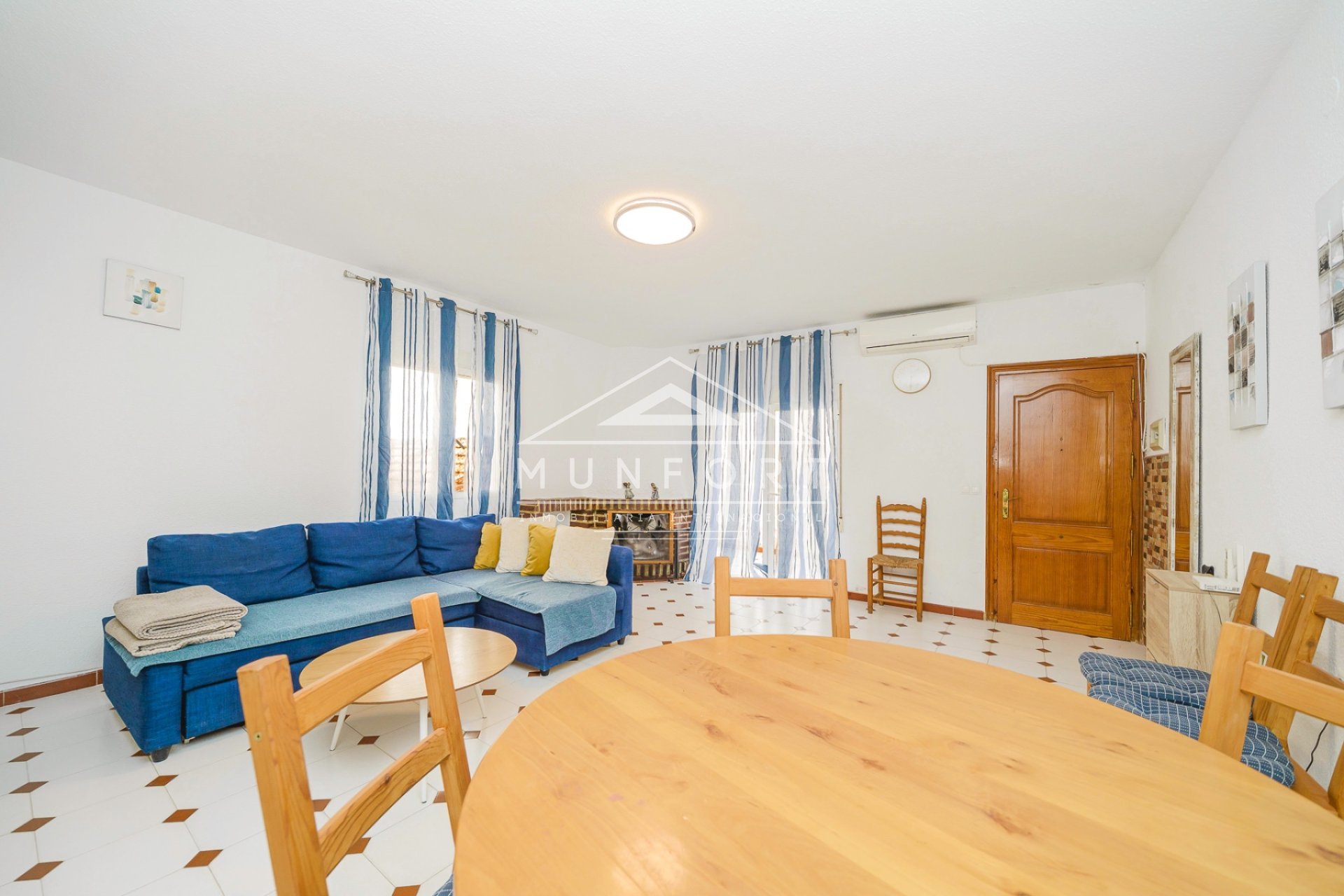 Segunda mano - Apartamentos -
Torrevieja - La Mata - Torrevieja