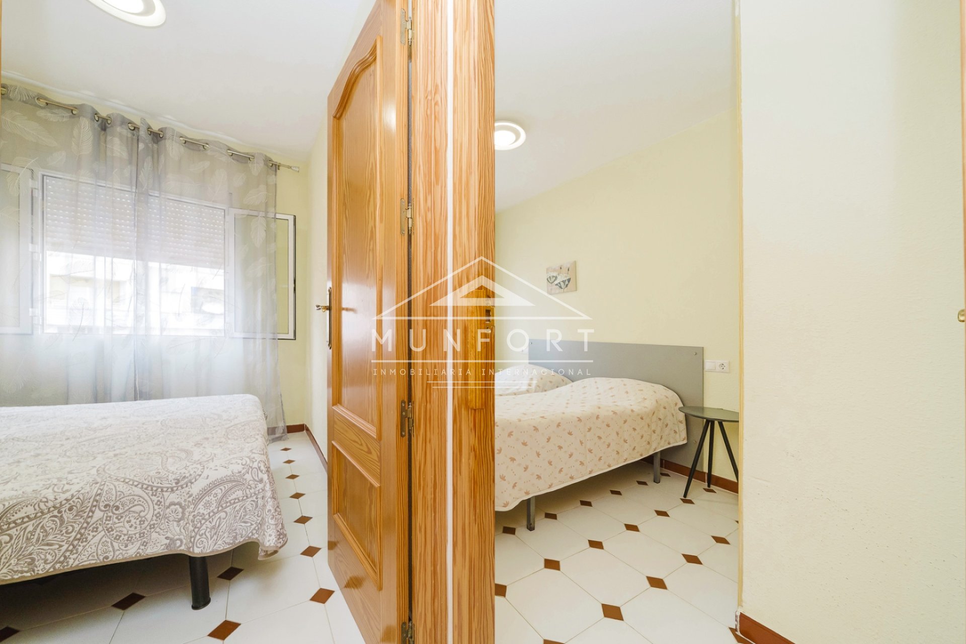 Segunda mano - Apartamentos -
Torrevieja - La Mata - Torrevieja