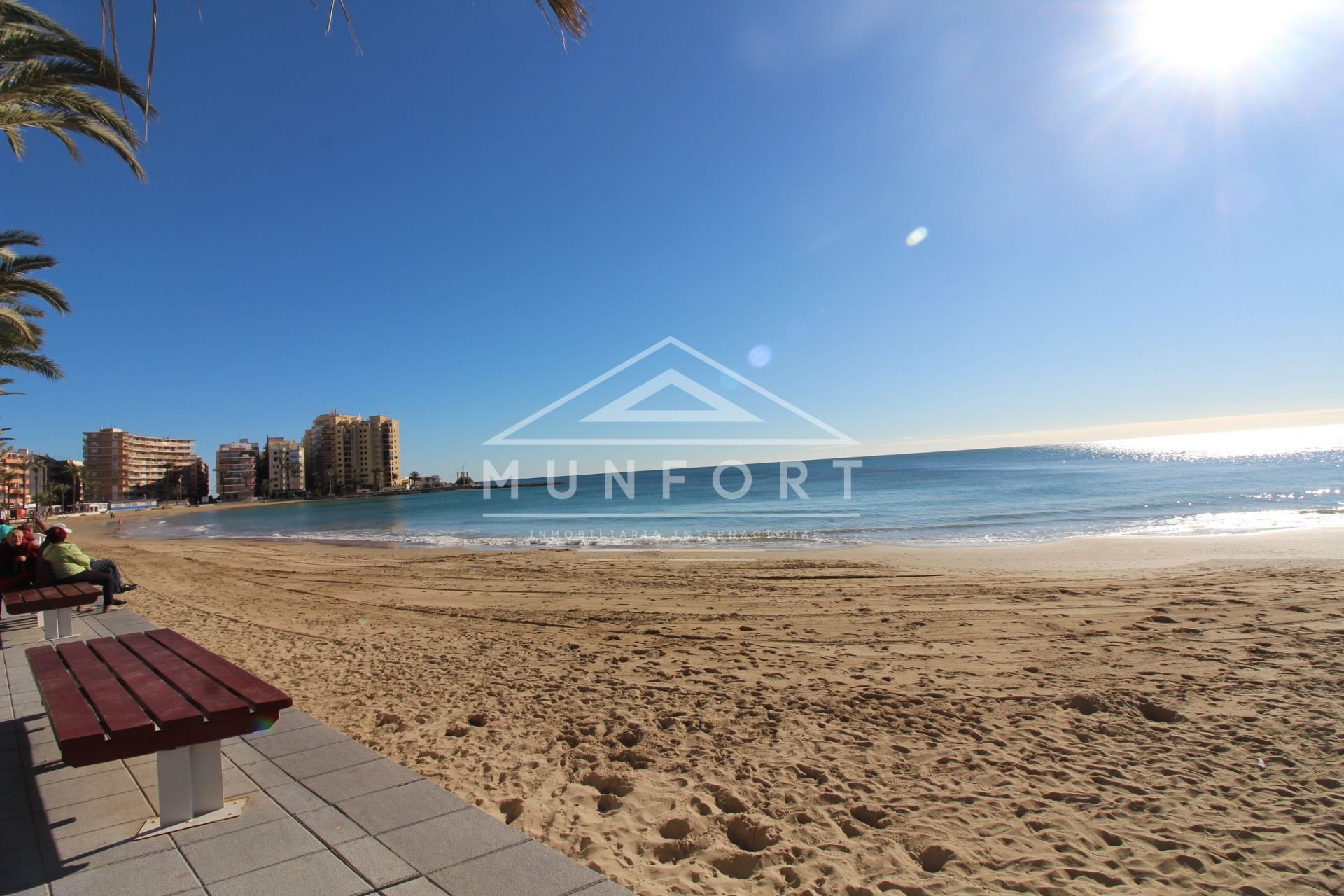 Segunda mano - Apartamentos -
Torrevieja - Playa de los Locos - Torrevieja