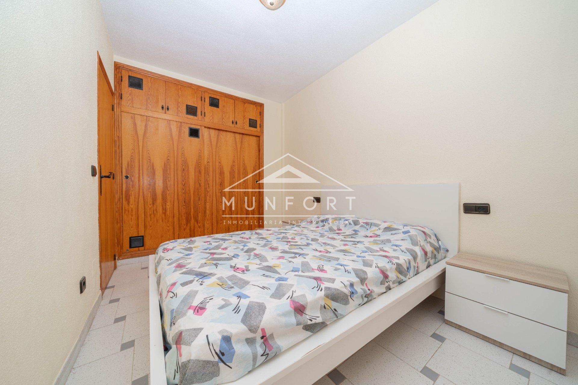 Segunda mano - Apartamentos -
Torrevieja - Playa del Cura - Torrevieja
