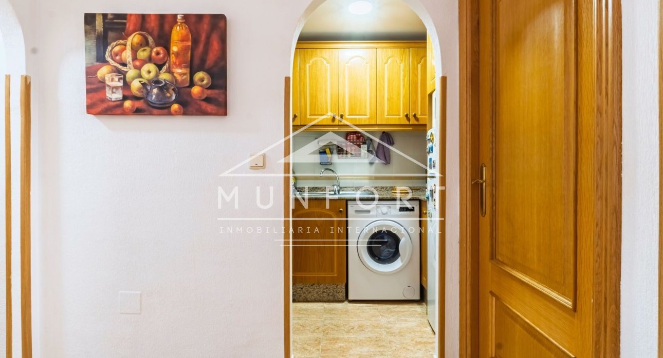 Segunda mano - Apartamentos -
Torrevieja