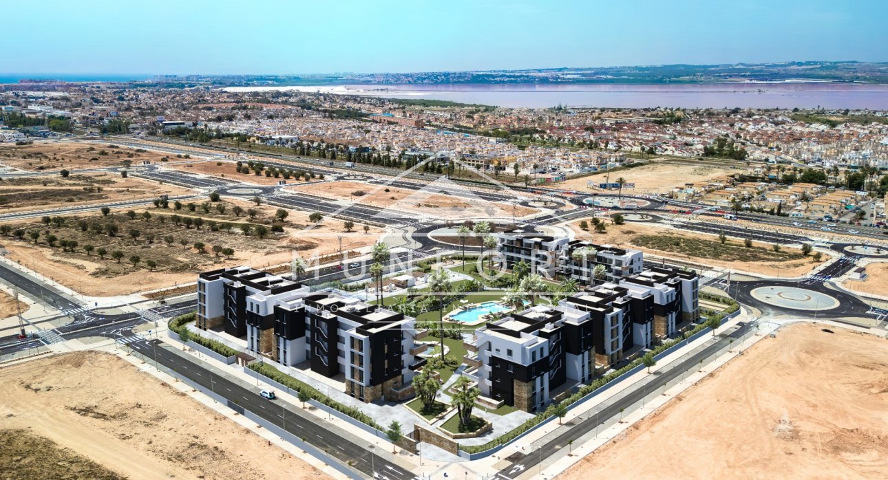 Segunda mano - Apartamentos -
Torrevieja