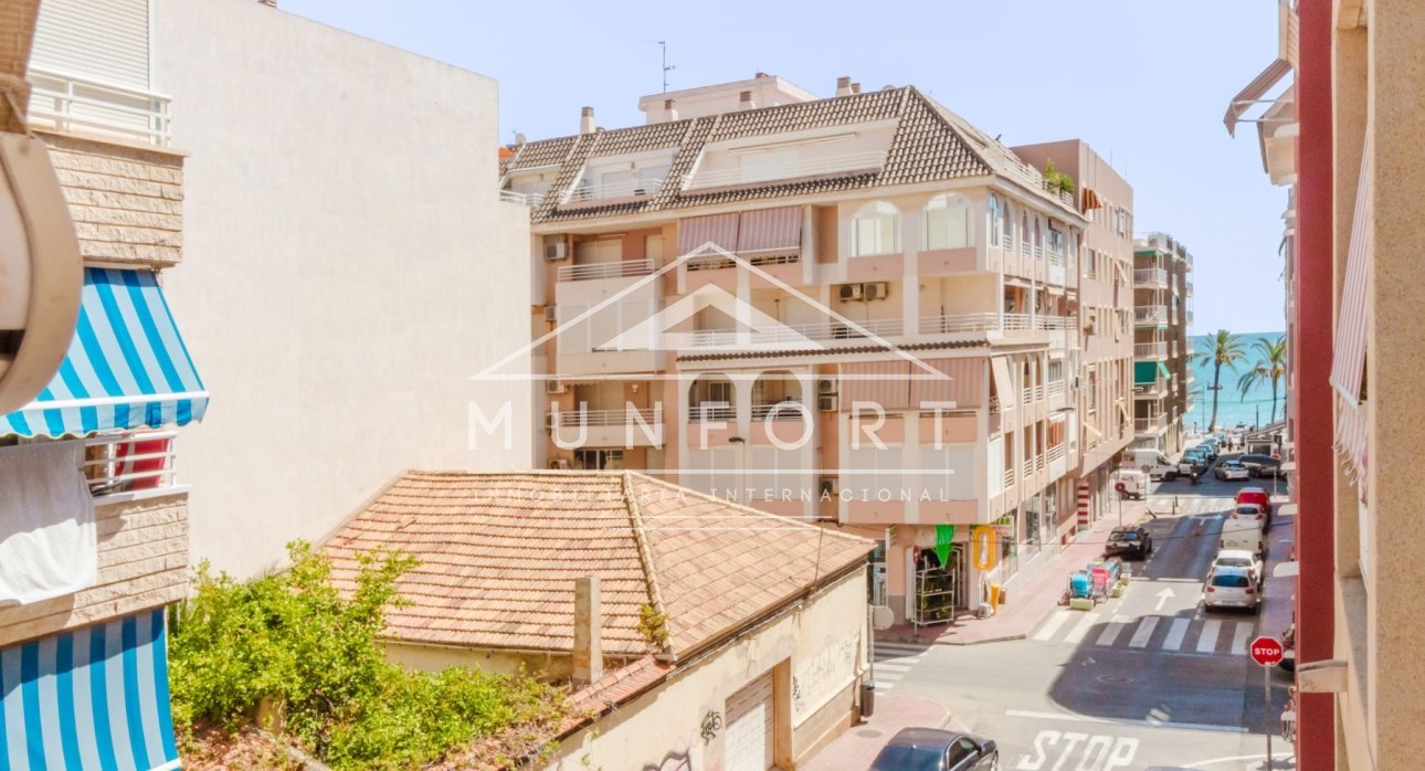 Segunda mano - Apartamentos -
Torrevieja