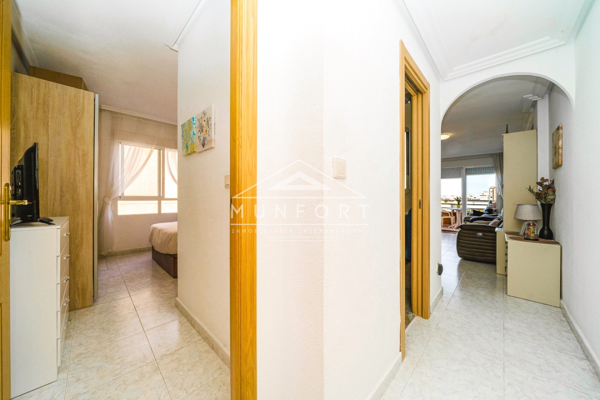 Segunda mano - Apartamentos -
Torrevieja