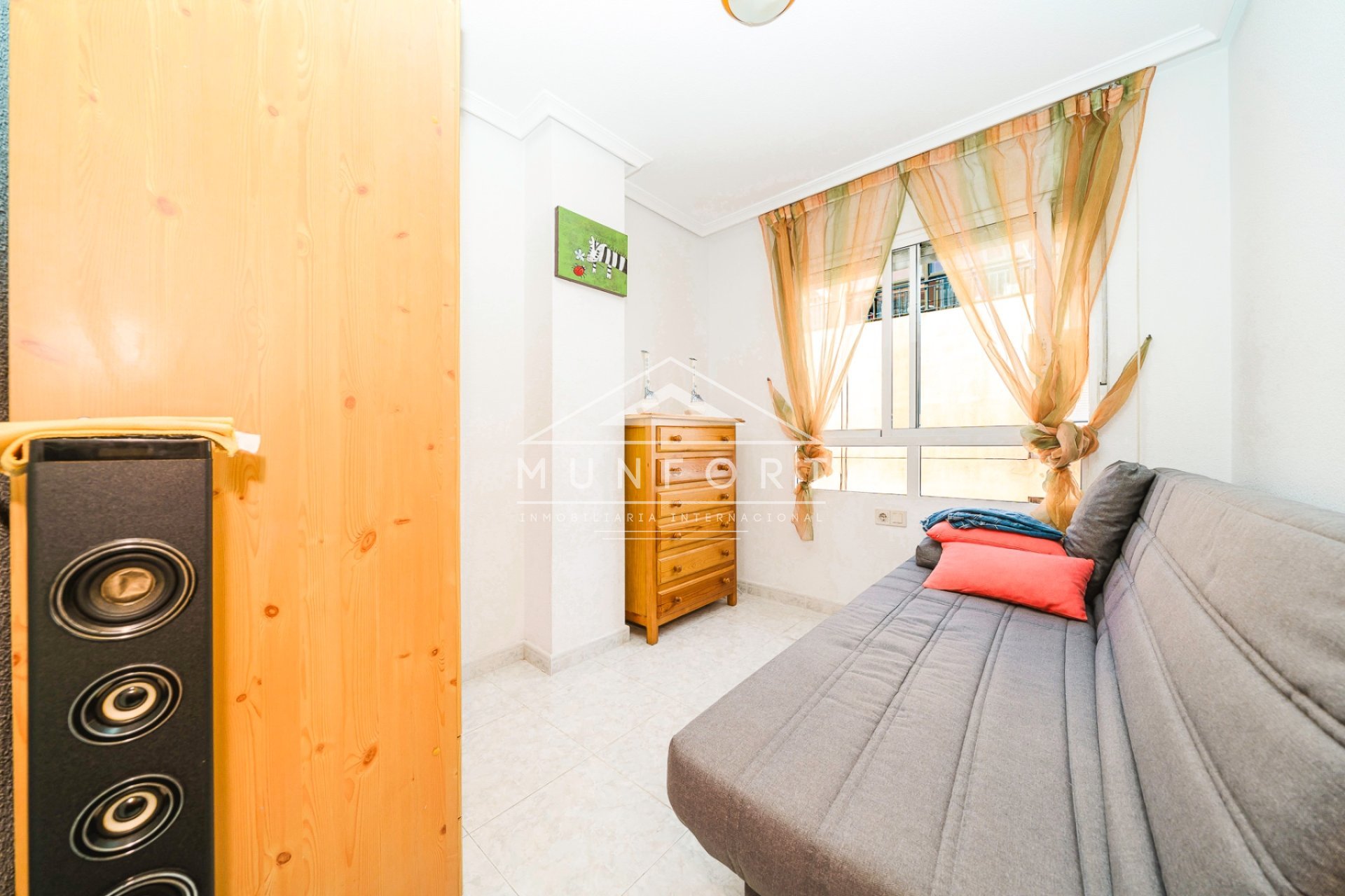 Segunda mano - Apartamentos -
Torrevieja