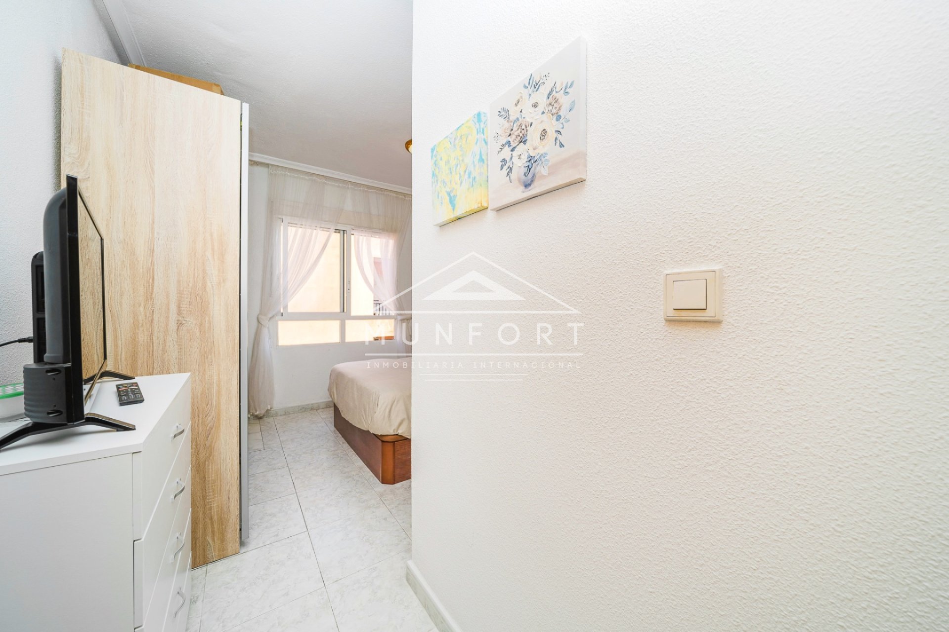 Segunda mano - Apartamentos -
Torrevieja