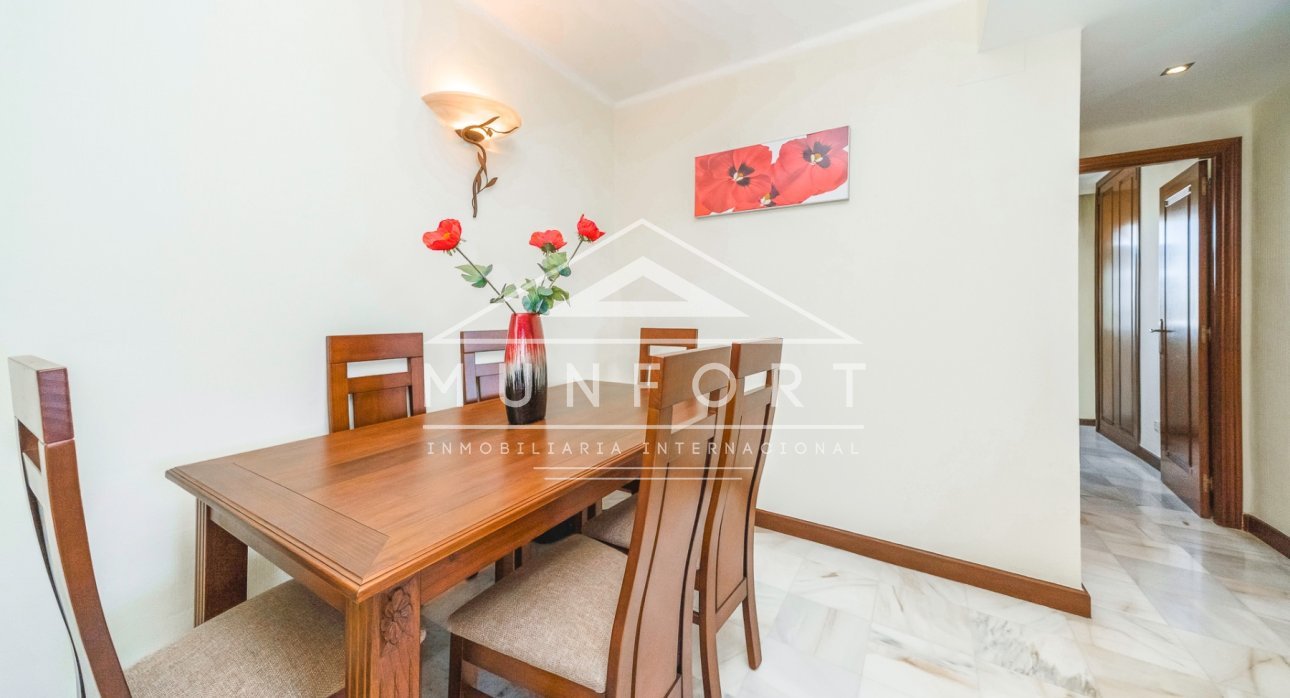 Segunda mano - Apartamentos -
Torrevieja