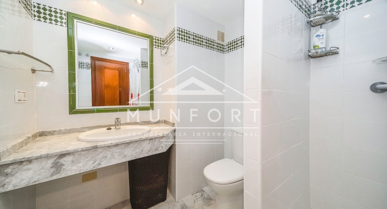 Segunda mano - Apartamentos -
Torrevieja