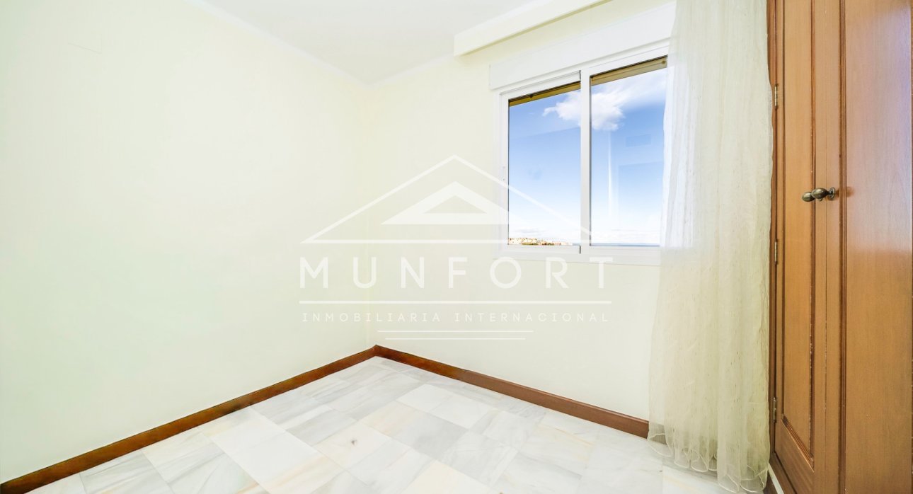 Segunda mano - Apartamentos -
Torrevieja