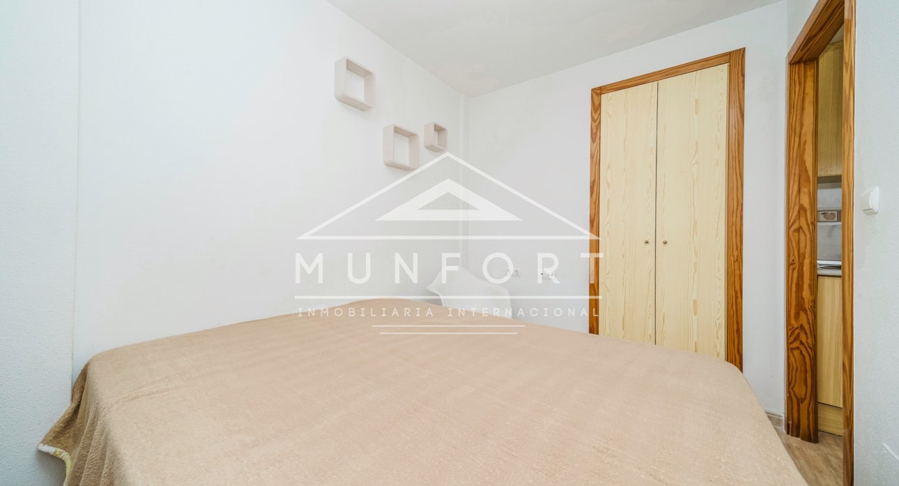 Segunda mano - Apartamentos -
Torrevieja