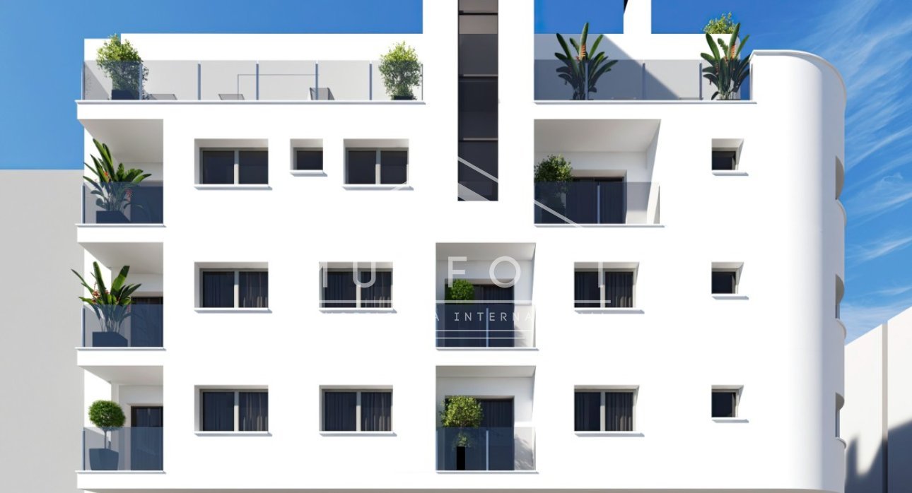 Segunda mano - Apartamentos -
Torrevieja