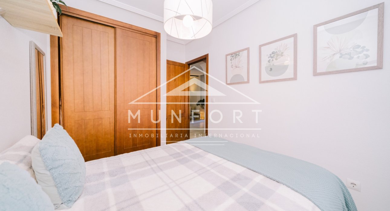 Segunda mano - Apartamentos -
Torrevieja