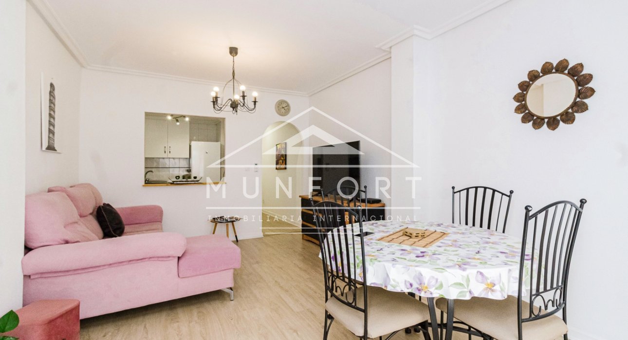 Segunda mano - Apartamentos -
Torrevieja