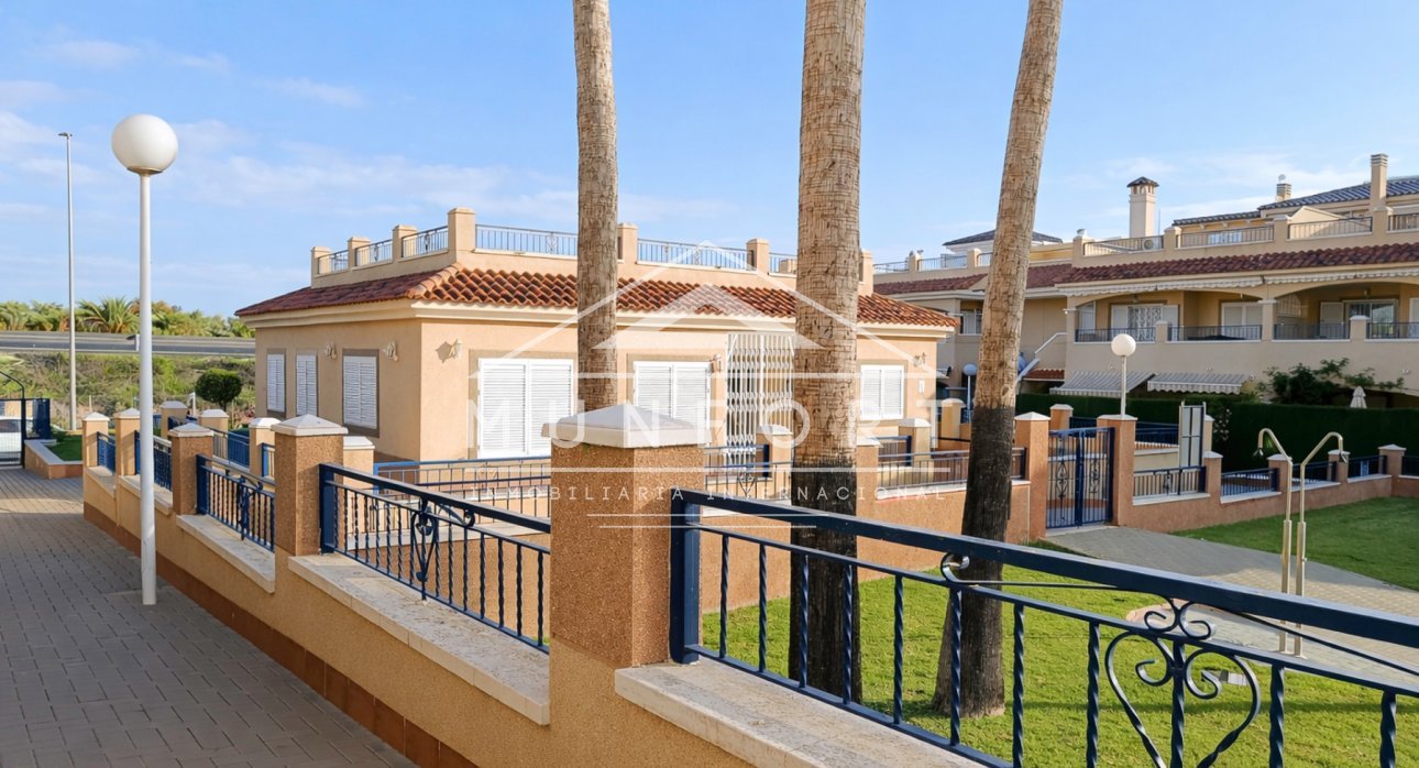 Segunda mano - Bungalows -
Pilar de la Horadada - Mil Palmeras